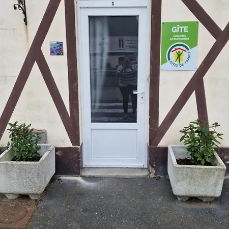 Holiday home Le Pont De L'aure Isigny-sur-Mer